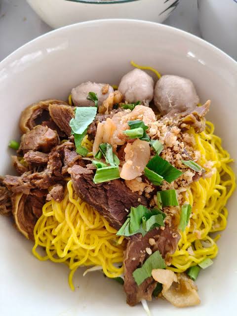 เส้นบะหมี่เนื้อเปื่อยแห้ง